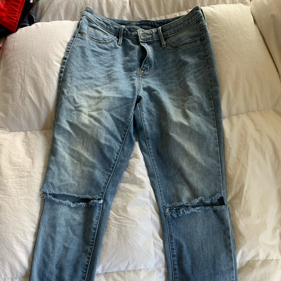 High rise distressed jeggings - Picture 1 of 6
